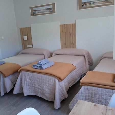 Hostal La Morenica Villena Bagian luar foto